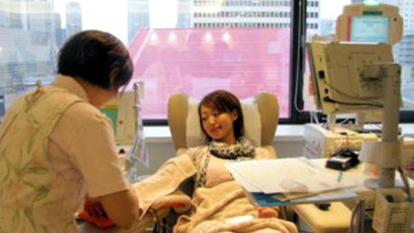 Масако, которая имеет четвертую группу, сдавала кровь уже восемь раз