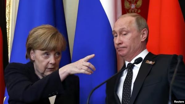 Меркель і Путін після переговорів у Москві 10 травня 2015 року