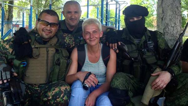 Мария Столярова с российсикими боевиками