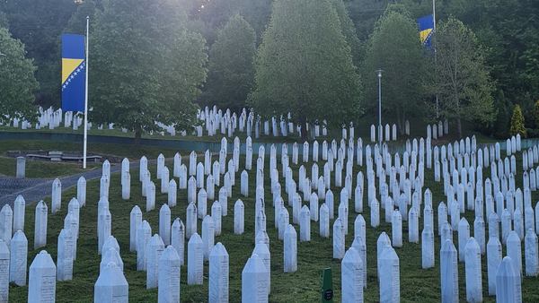 Місце поховання боснійських мусульман у Сребрениці