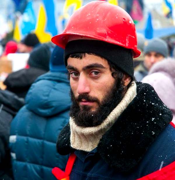 Фото погибшего в ходе противостояния активиста Сергея Нигояна