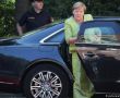 Фото:  Канцлер Германии Ангела Меркель ездит на бронированном Audi A8 L Security