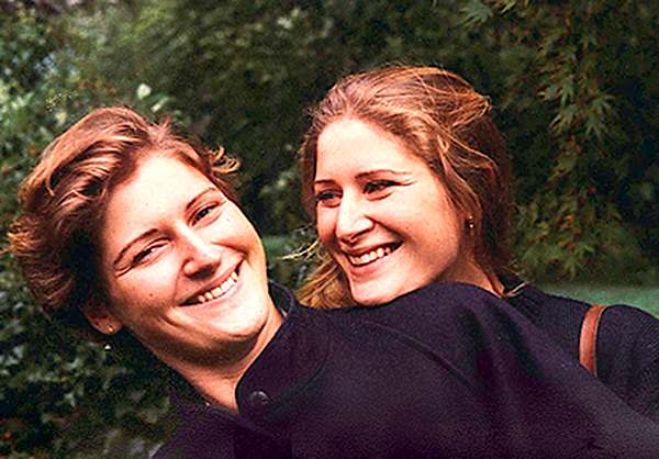 «Клоны»: однояйцевые близнецы Джиллиан Вуллетт и  Бренда Армстронг