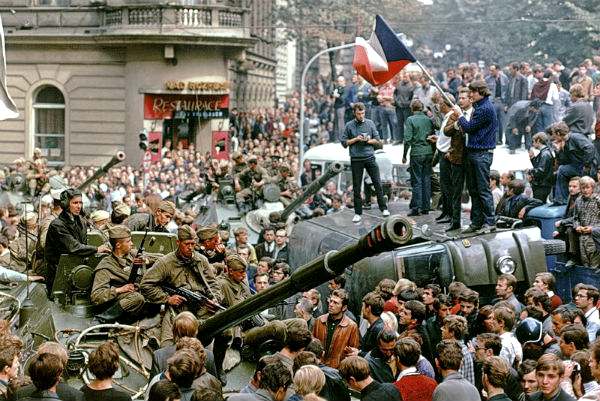 1968-й в столице Чехии. Народ против оккупантов