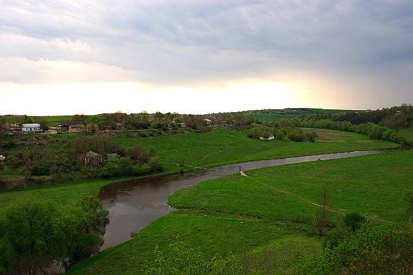 Река Збруч в Скале-Подольской