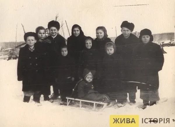 Група дітей-спецпоселенців, пос. Джонка Хабаровського краю, РРФСР