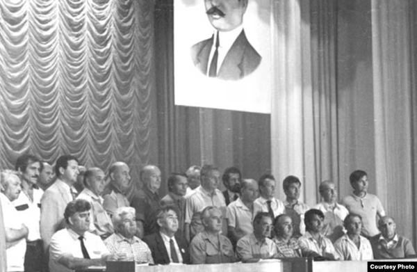 Делегати Курултаю. Сімферополь, Крим, 1991 рік