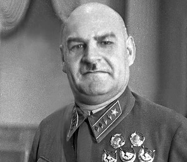 Генерал-лейтенант Кулик