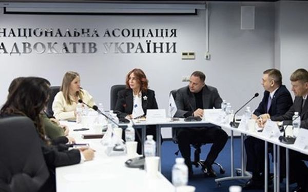 Ексглава ОПУ Андрій Єрмак на новому місці роботи у НААУ / Національна асоціація адвокатів України