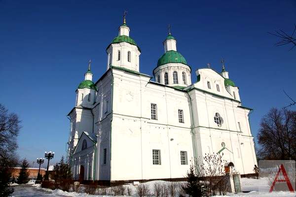 Мгарский монастырь (Лубенский район Полтавской области). В нем в 1654 году, на пути из Москвы в Константинополь, скончался константинопольский патриарх Афанасий.