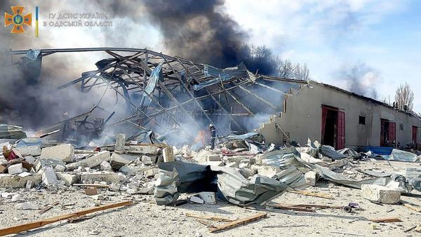 Вранці 24-го лютого окупанти вдарили по Одесі / ДСНС