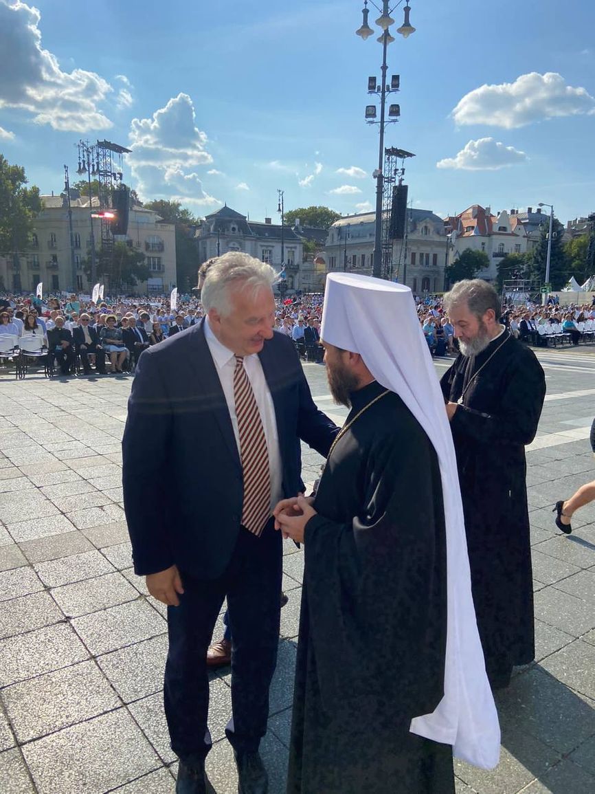Віцепрем'єр угорського уряду Жольт Шем'єн і митрополит Іларіон. Фото з архіву Георгія Сузукі