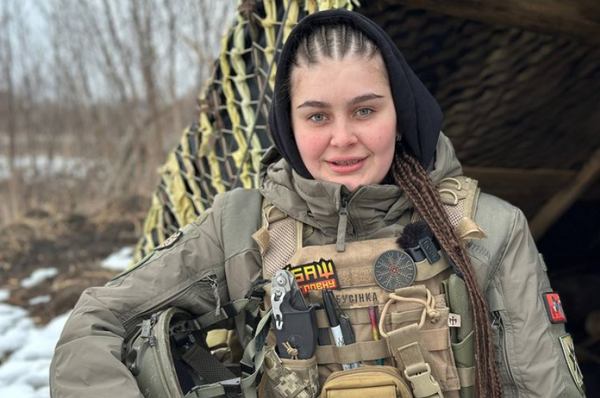Начмед стрілецького батальйону 56-ї ОМБР Анастасія з позивним &laquo;Бусінка&raquo;. Фото: Юлія Підгола
