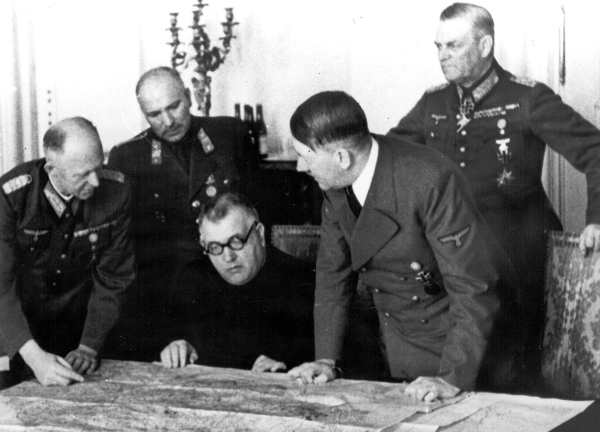 13 березня 1939 року Гітлер прийняв Тісо в Берліні