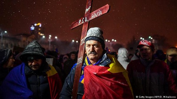 Фото дня Протест против министерства юстиции и коррупции в Румынии (февраль 2018