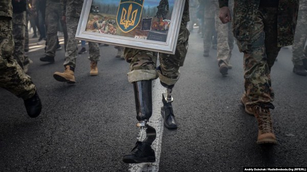 Фото дня Во время акции «Нет капитуляции!» в Киеве, 14 октября 2019 года