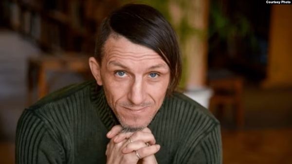 Фото:  Володимир Вакуленко — дитячий письменник