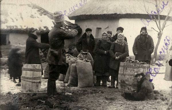 Фото:  Голод 1933 года
