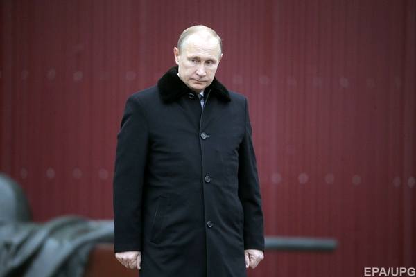 Фото:  Путин сам загнал себя в угол