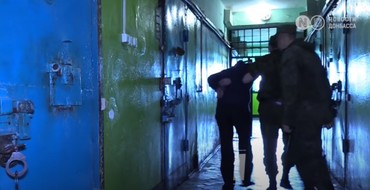 Фото:  Боевики «Л-ДНР» удерживают людей в плену без суда и следствия