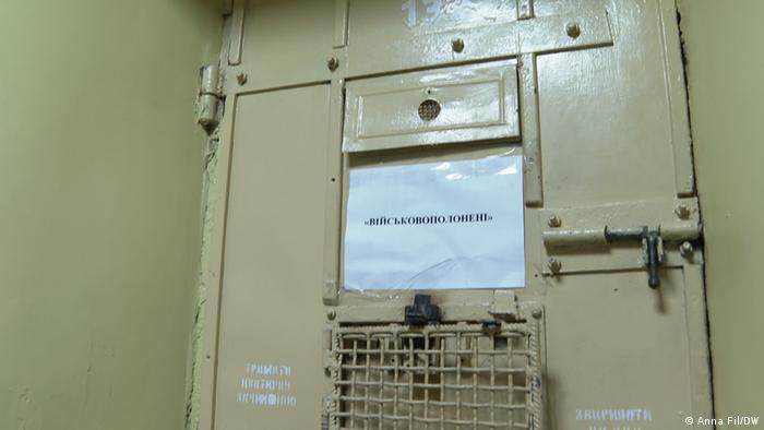 Фото:  Обмін полоненими України та РФ: "Слуга народу" за звільнення і злочинців