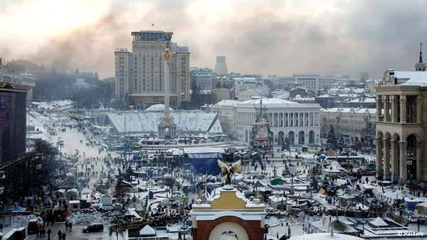 Фото:   Судьба российской демократии решается на киевском Майдане
