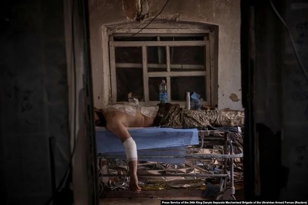 Фото:  Стабпункт поблизу Часового Яру. Світлини 24 ОМБр імені Короля Данила, які
