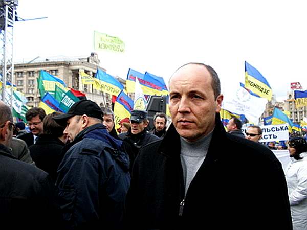 Фото:  Комендант Майдана Андрей Парубий