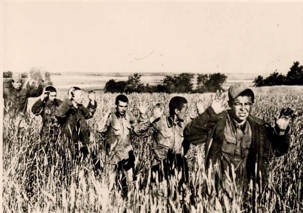 Фото:  Советские пленные 
