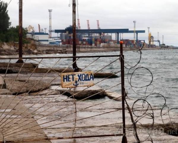 Фото:  Морская блокада Крыма — реальна