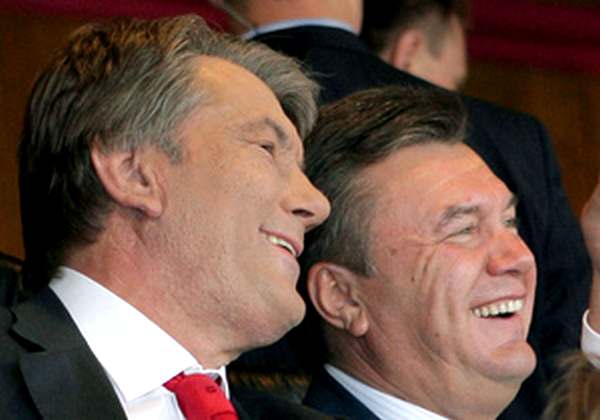 Фото:  Сравните сами: что обещали Ющенко и Янукович
