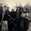 Фото руководителя РПК Гёкова с отнятым зерном в селе Ново-Красное Арбузинского района Одесской области. Ноябрь 1932 