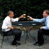 Обама предлагает тост за Орден Почета,   который 15 сентября из рук президента получит Дакота Мейер (на фото)
