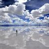 Солончак Уюни (исп. Salar de Uyuni) — высохшее соленое озеро на юге пустынной равнины Альтиплано, Боливия на высоте около 3650 м