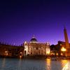 Собор Святого Петра расположен к западу от центра Рима, на территории суверенного государства Ватикан