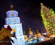 19 декабря на Софийской площади в Киеве зажгли главную новогоднюю елку Украины