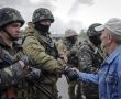 Фото:  Жителі Слоав’янська зустрічають українських військових