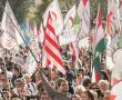 Фото:  Флаги перемен. Сторонники радикальной партии «Йоббик» празднуют годовщину