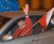 Фото:  Варшавʼяни святкують вступ Польщі до ЄС. Ніч на 1 травня 2004 року.  
