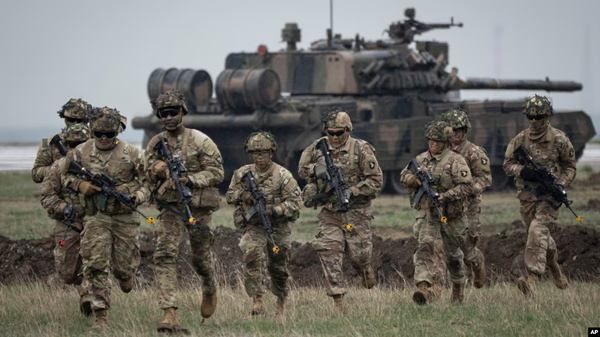 Солдати 101-ої повітряно-десантної дивізії США беруть участь у навчаннях НАТО бі