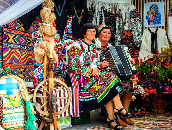 Фото:  На фестивале в городе Борщев