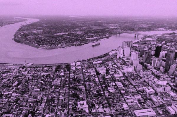 Фото:  Центр Нового Орлеана и река Миссисипи, на переднем плане Французский квар