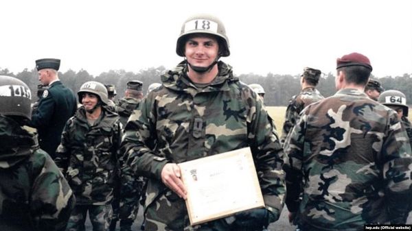 Фото:  Питер Деббинс во время службы в армии США