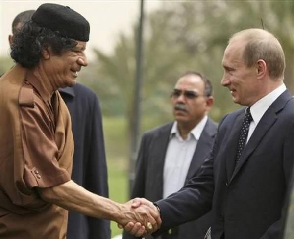 Фото:  Путин – Каддафи