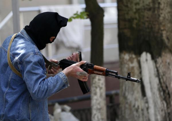 Фото:  О «мирных ополченцах» Донбасса