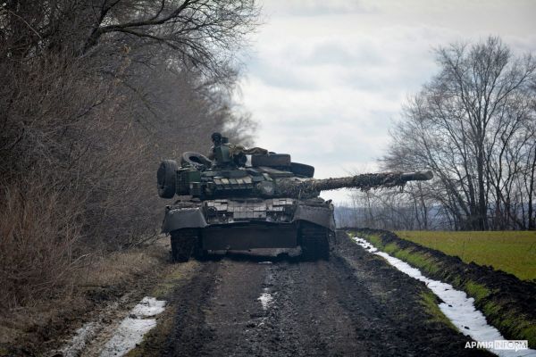 Фото:  Один день роботи українських танкістів на Донбасі