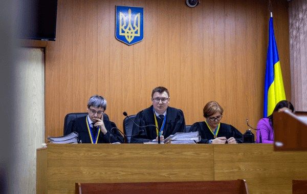 Коллегия судей в Бориспольском горрайонном суде. Фото: Стас Юрченко, Ґрати
