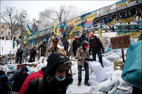 Фото:  Украина: как становятся патриотами 